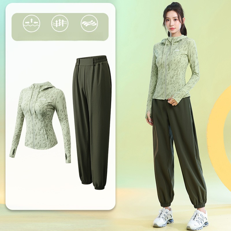 女性用ランニングスーツ長袖花柄ジップパーカージョガーパンツ速 - Running Gear のレビューと価格